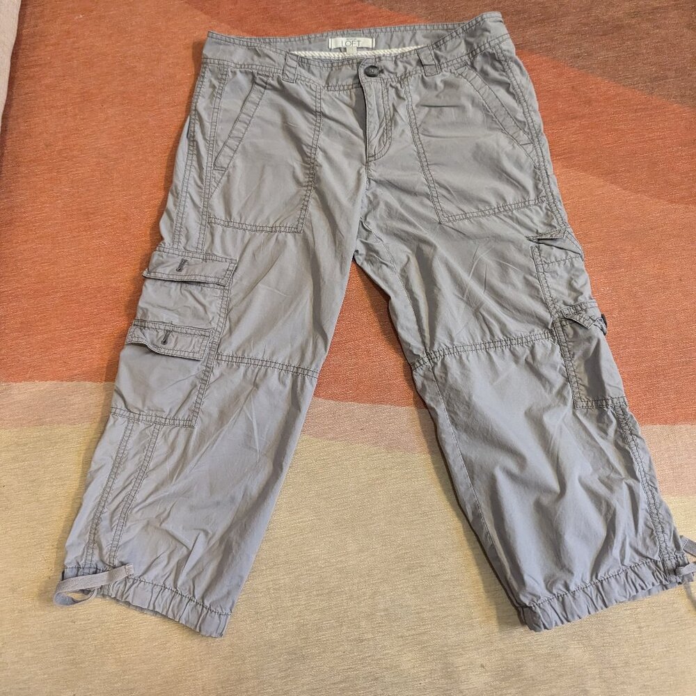 LOFT Gray cargo capris Size 6